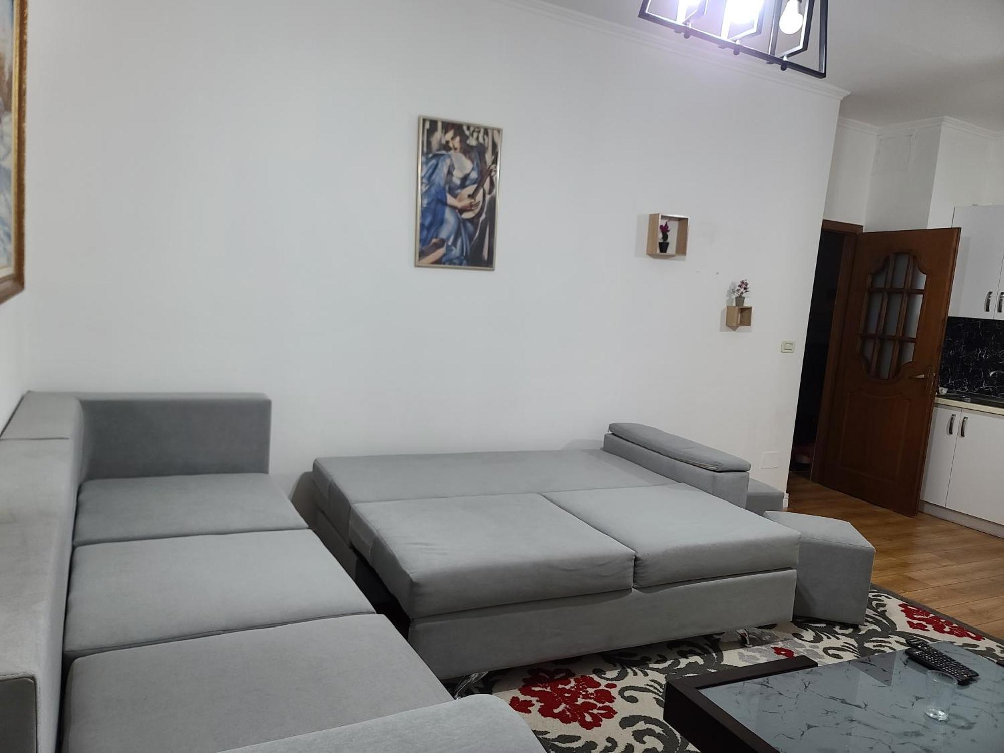 Apartament Center Tirana Esterno foto
