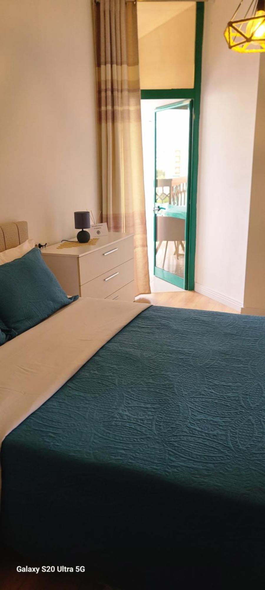 Apartament Center Tirana Esterno foto